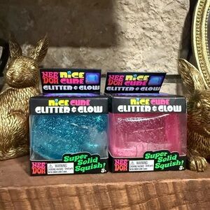 SET OF TWO NeeDoh Nice Cube Glitter & Glow Set